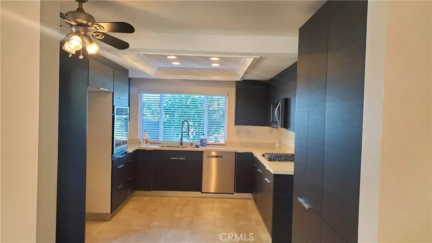 1030 S Rimwood Drive, Anaheim Hills, California 92807