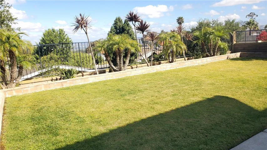 1030 S Rimwood Drive, Anaheim Hills, California 92807
