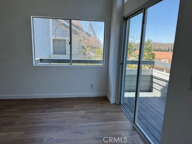 Large windows make living Room bright