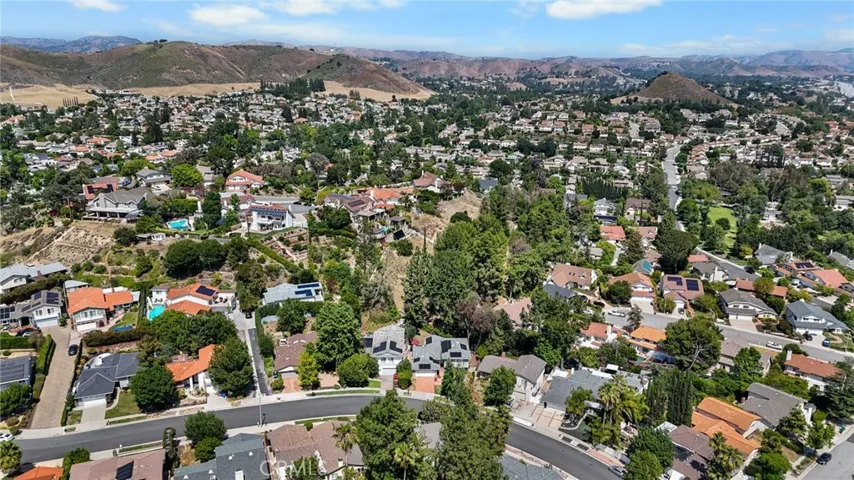 5522 Modena, Agoura Hills, California 91301