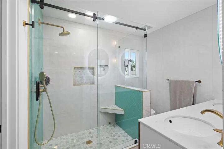 5522 Modena, Agoura Hills, California 91301