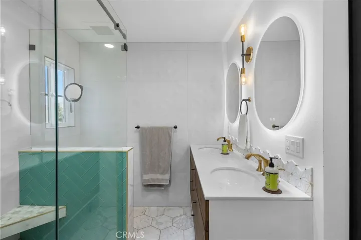 5522 Modena, Agoura Hills, California 91301
