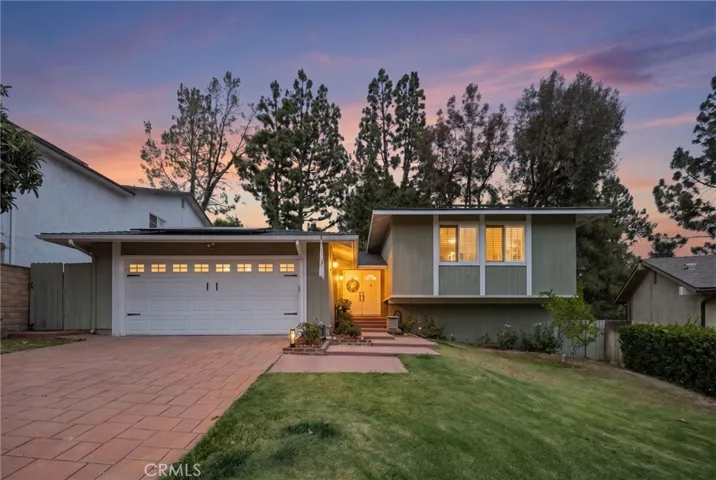 5522 Modena, Agoura Hills, California 91301