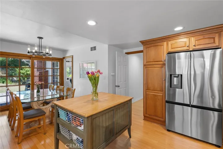 5522 Modena, Agoura Hills, California 91301