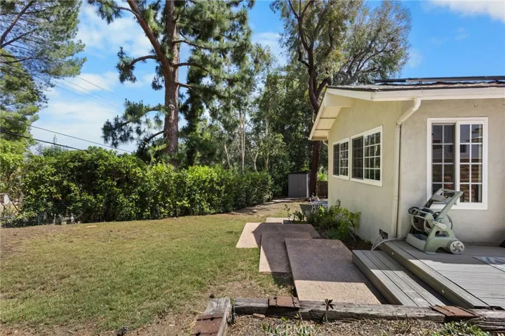 5522 Modena, Agoura Hills, California 91301