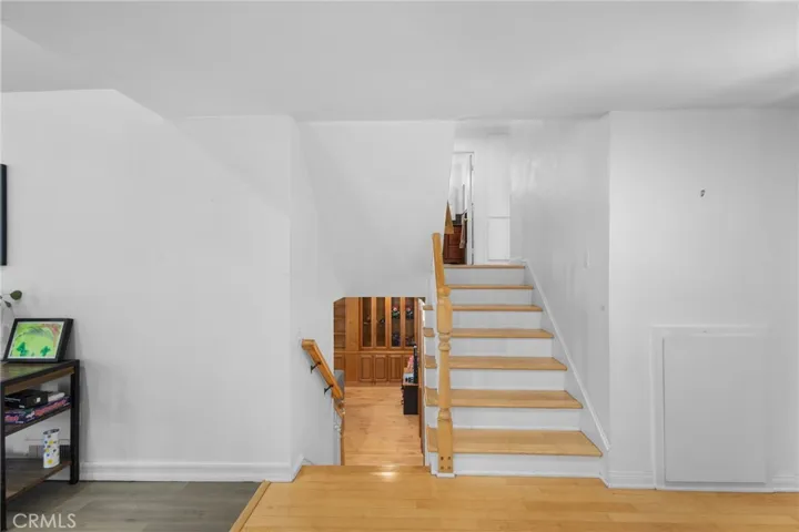 5522 Modena, Agoura Hills, California 91301