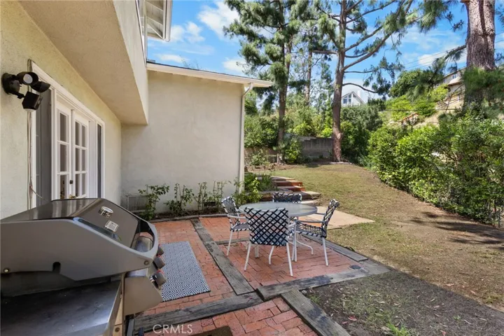 5522 Modena, Agoura Hills, California 91301