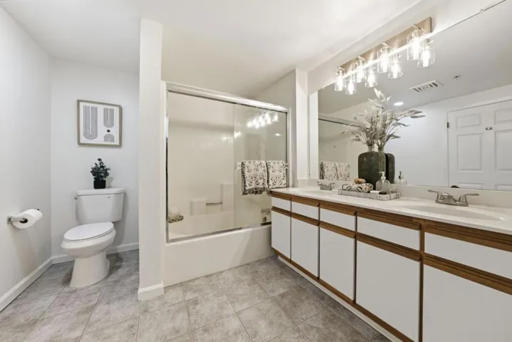 951 S 12th 311, San Jose, California 95112