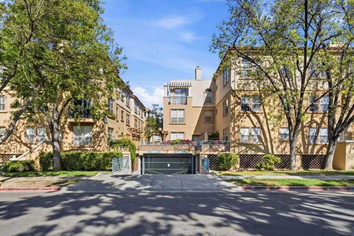 951 S 12th 311, San Jose, California 95112