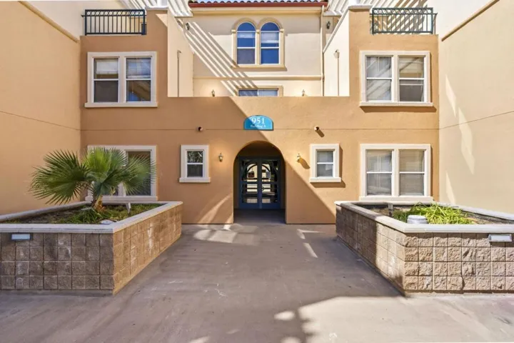 951 S 12th 311, San Jose, California 95112