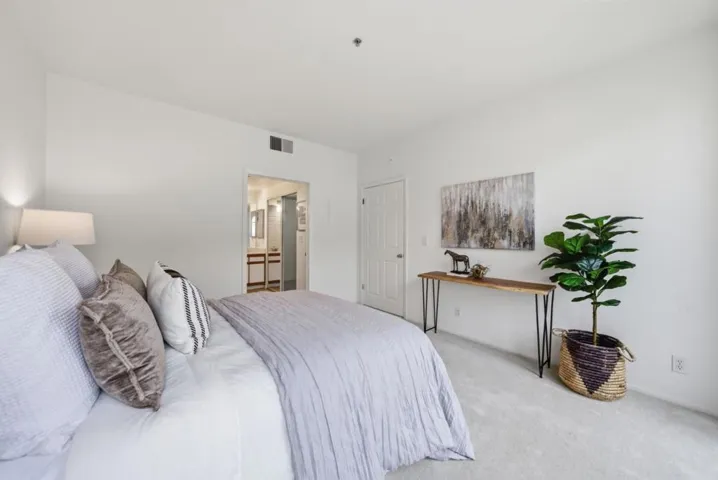 951 S 12th 311, San Jose, California 95112