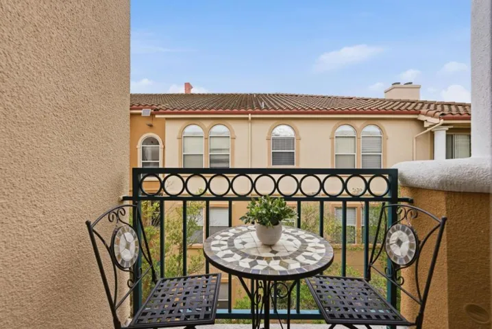 951 S 12th 311, San Jose, California 95112