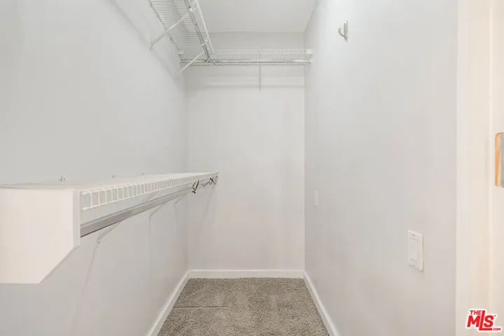 330 S Barrington Avenue 210, Los Angeles, California 90049