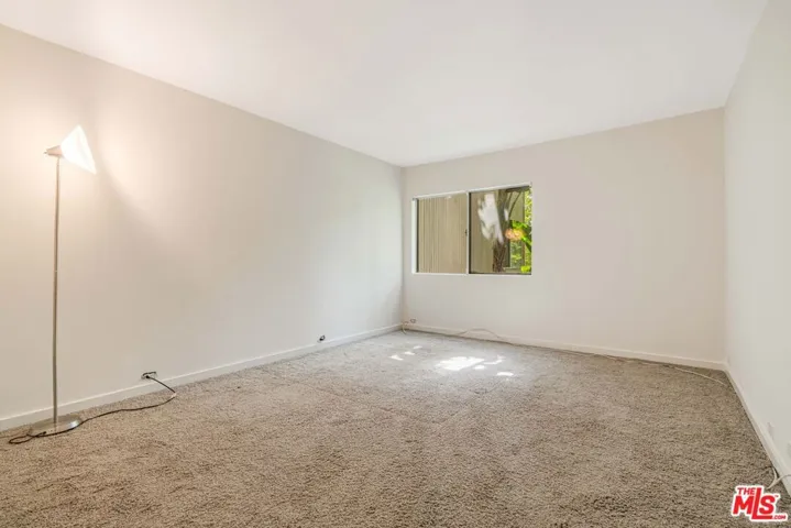 330 S Barrington Avenue 210, Los Angeles, California 90049