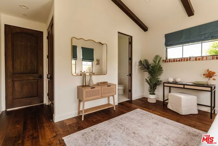 Guest Suite 3 (Upstairs)