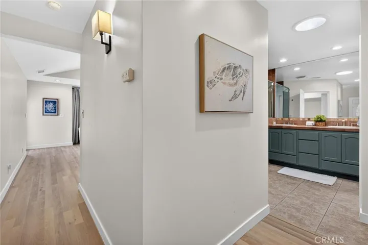 Primary Ensuite Bath 2