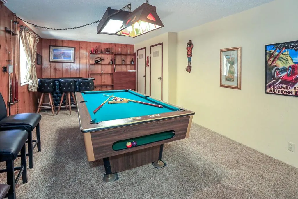 020_FamilyGame Room