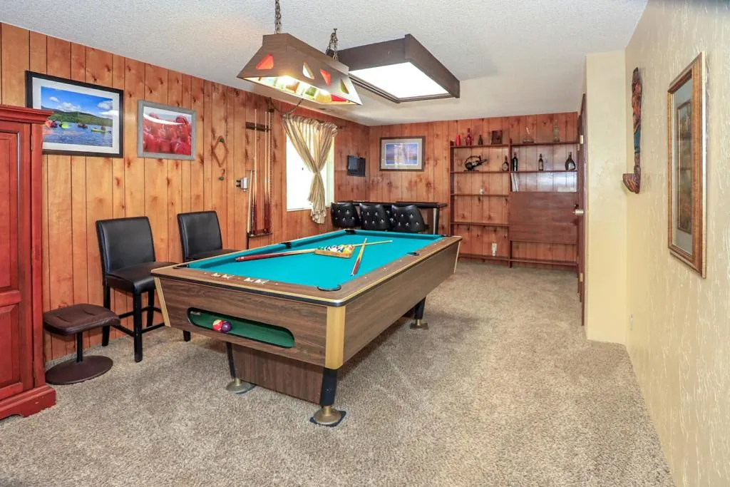 019_FamilyGame Room