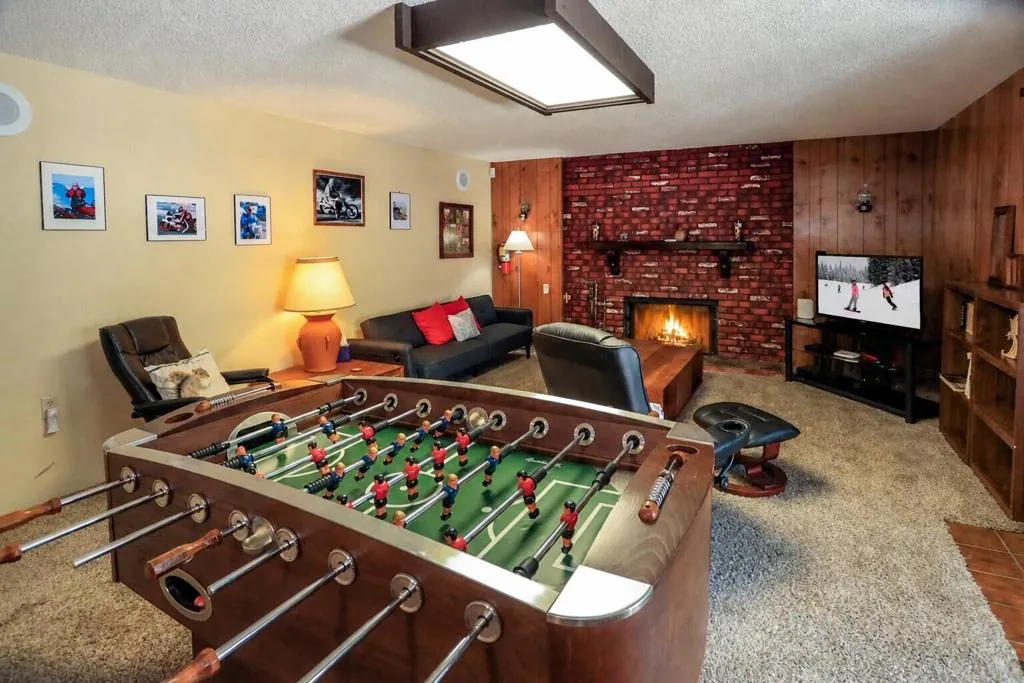 018_FamilyGame Room