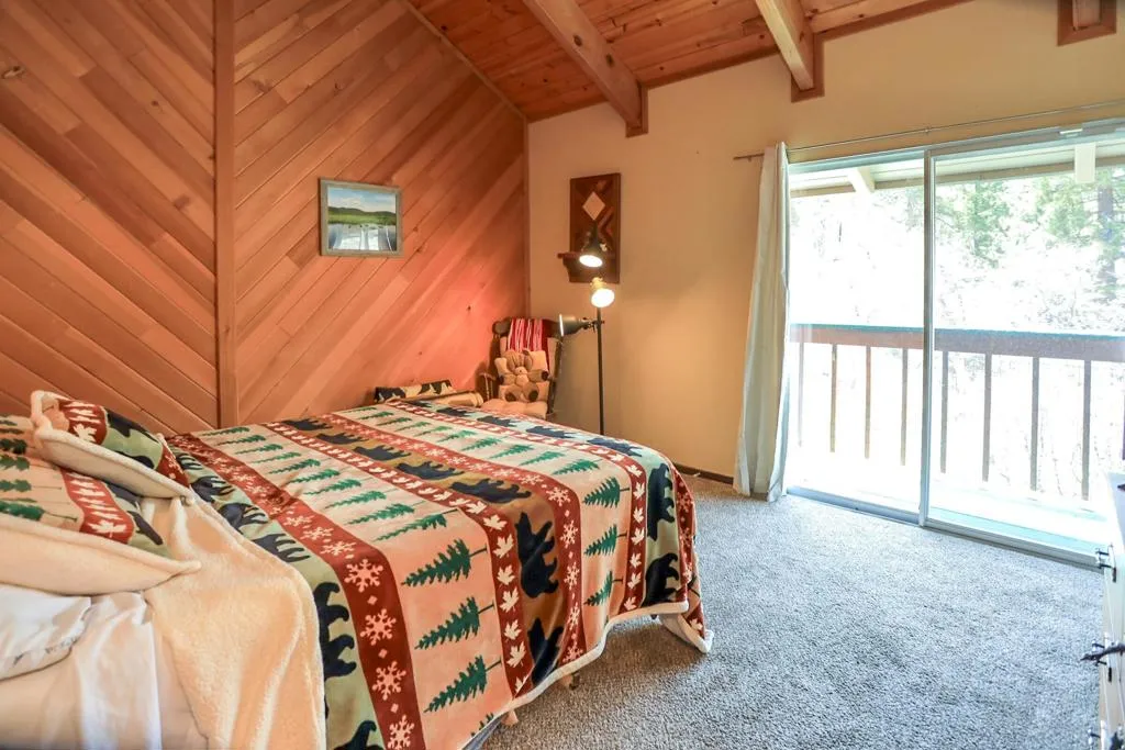 030_Master Bedroom