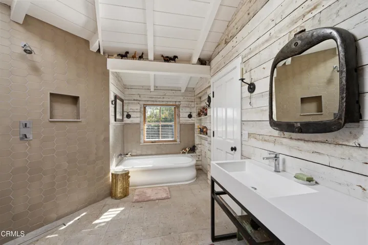 2145 Edison St Web-57