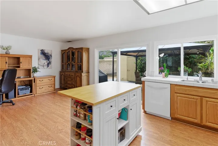 10466 Smoke River Court, Fountain Valley, California 92708