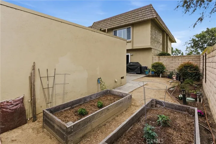 10466 Smoke River Court, Fountain Valley, California 92708