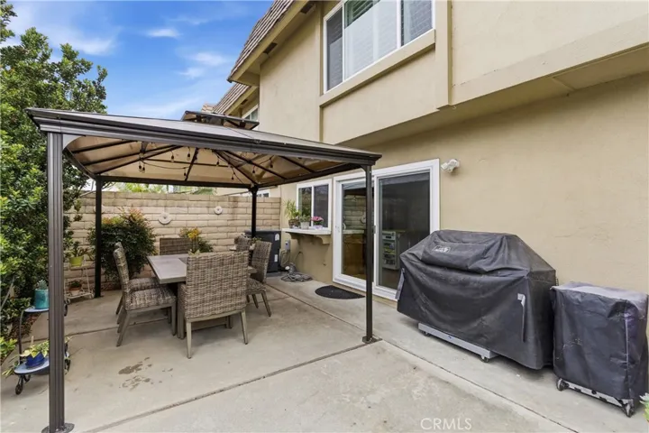 10466 Smoke River Court, Fountain Valley, California 92708