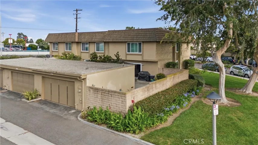 10466 Smoke River Court, Fountain Valley, California 92708