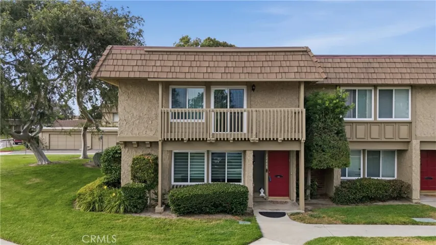10466 Smoke River Court, Fountain Valley, California 92708