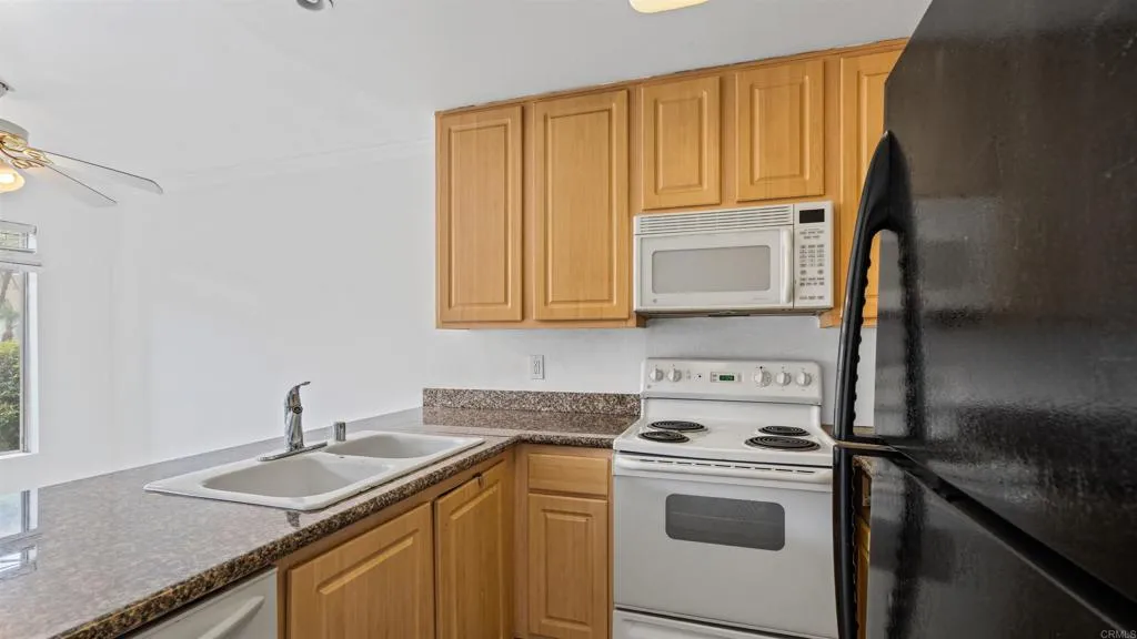 589 N Johnson Avenue 103, El Cajon, California 92020 — photo 5