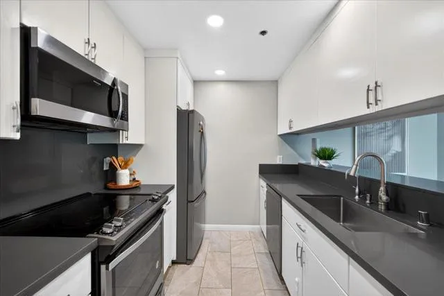 1271 Poplar 406, Sunnyvale, California 94086