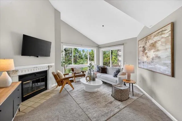 1271 Poplar 406, Sunnyvale, California 94086
