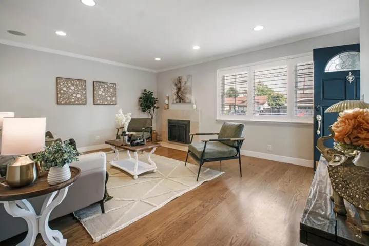 2488 Hart Avenue, Santa Clara, California 95050