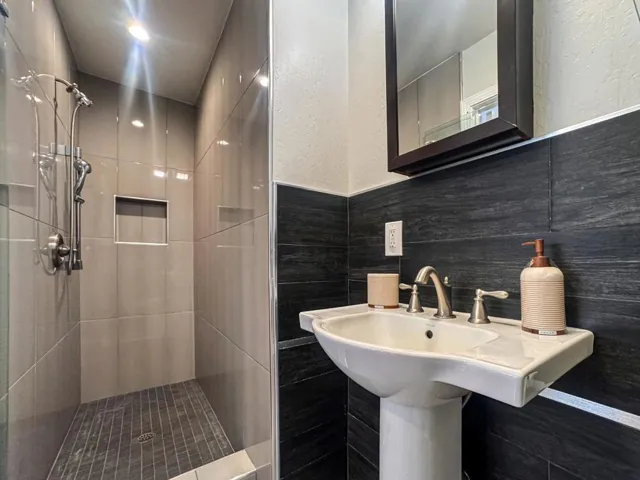 2488 Hart Avenue, Santa Clara, California 95050
