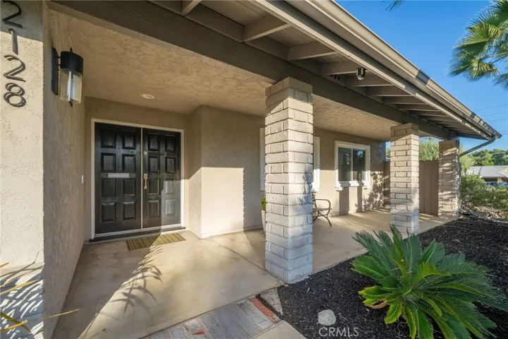 2128 N Villa Maria Road, Claremont, California 91711