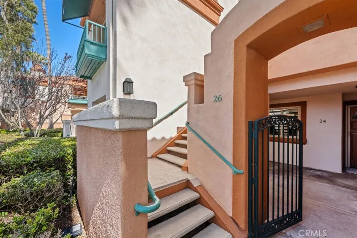 26 Villa Point, Newport Beach, California 92660