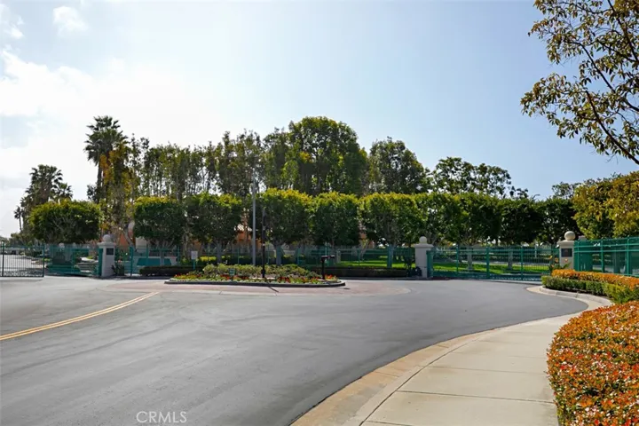 26 Villa Point, Newport Beach, California 92660