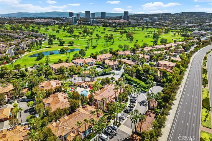 26 Villa Point, Newport Beach, California 92660