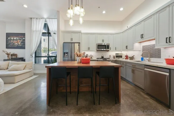 1400 Broadway 1102, San Diego, California 92101