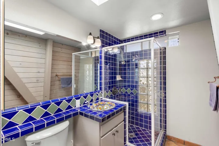 2nd Level Beautifully Tiled Bathroom
