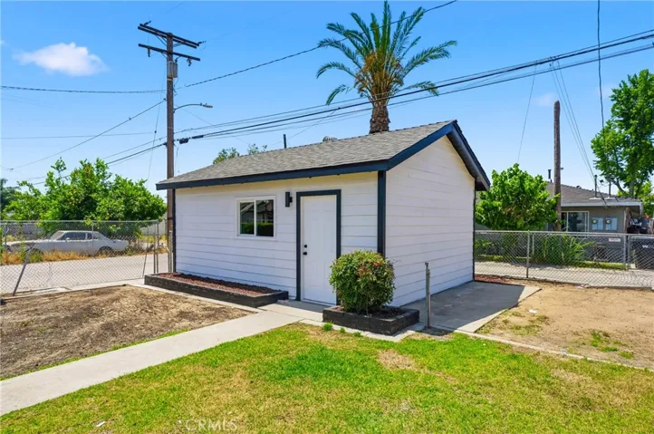 12940 4th, Chino, California 91710