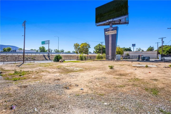 579 W Livingston, Banning, California 92220 — photo 4