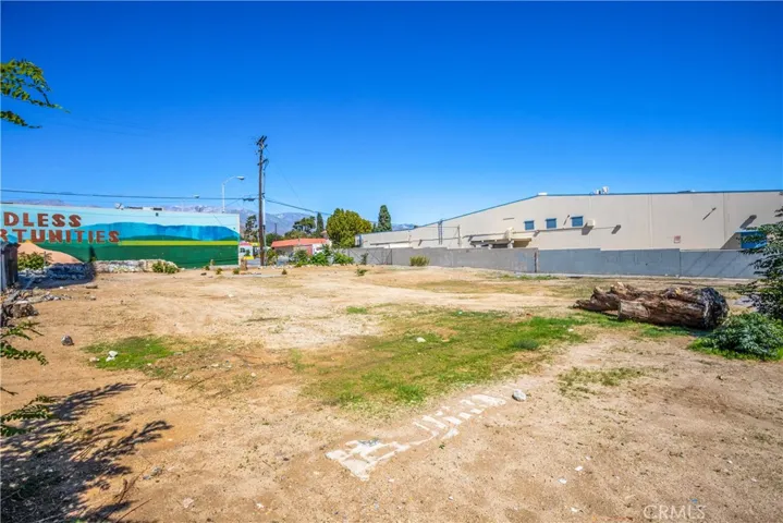 579 W Livingston, Banning, California 92220 — photo 5