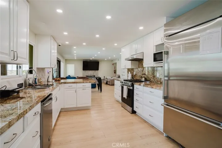 21210 Tulsa, Chatsworth, California 91311
