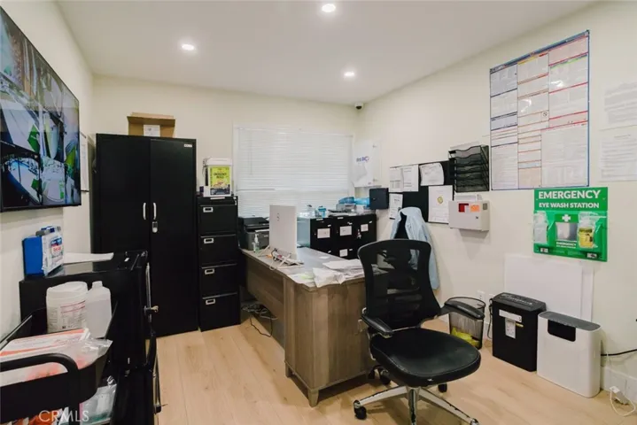 21210 Tulsa, Chatsworth, California 91311