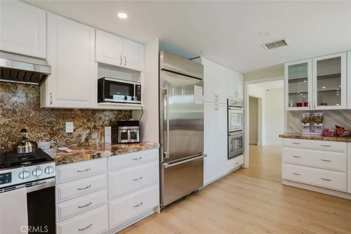 21210 Tulsa, Chatsworth, California 91311