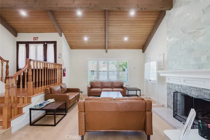 21210 Tulsa, Chatsworth, California 91311