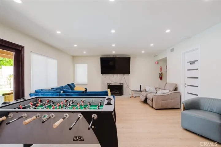 21210 Tulsa, Chatsworth, California 91311