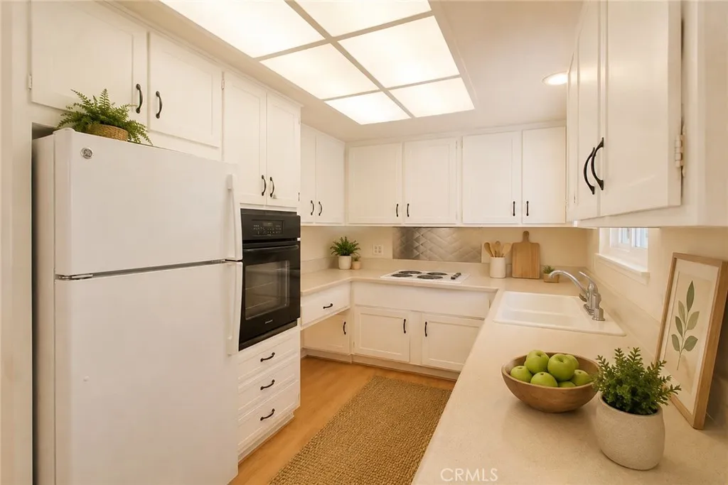 Kitchen Digitally Staged